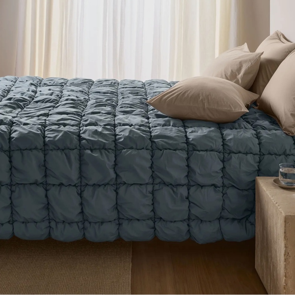 Parachute Cozy Quilted Organic Cotton Comforter king
